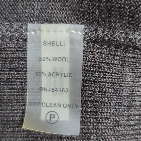 Dress - Picture 6 of 6